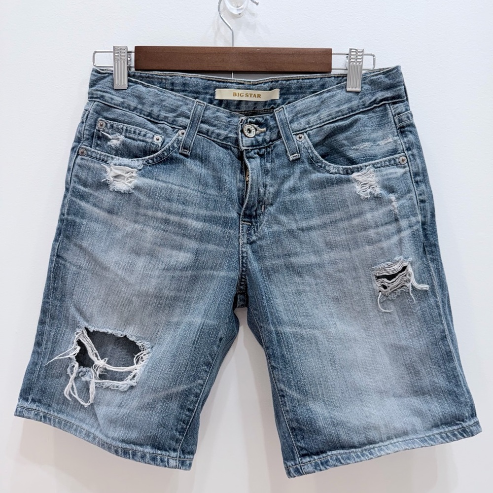 Big Star Relaxed Light Blue Distressed Denim Shorts - Size 25
